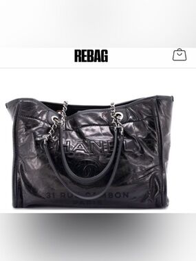 CHANEL DEAUVILLE Tote Calfskin Leather